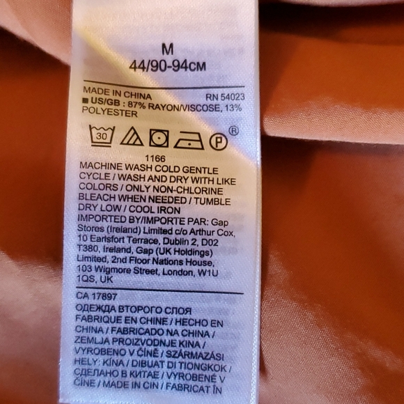 Banana Republic Belted blouse - Picture 4 of 4